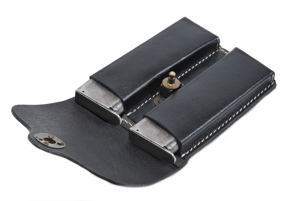 Black Leather .45 Double Magazine Pouch With Belt Hanger-img-6
