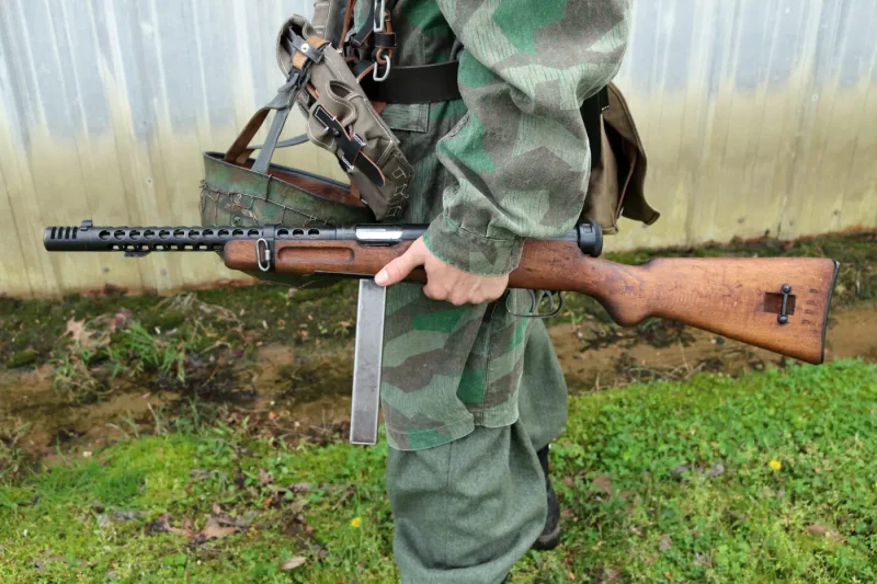 The Armory Life – The Best SMG of WWII was Italian? The Model 38A