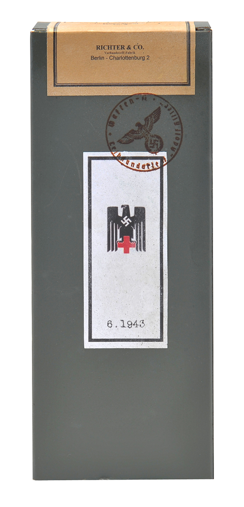 WW2 German Red Cross Gauze Bandage Roll Green Box-img-0