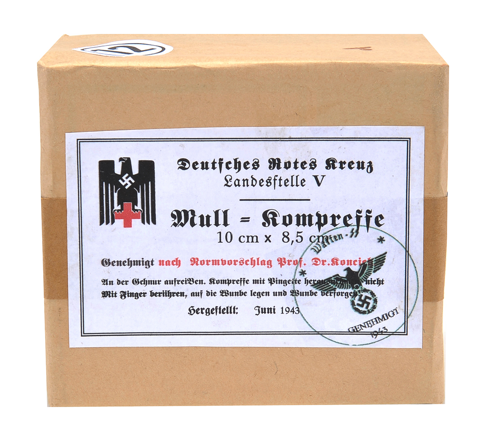 WW2 German Red Cross Gauze Bandage Roll Box